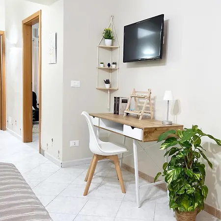 La Casa Di Angela 펜션 몬레알레